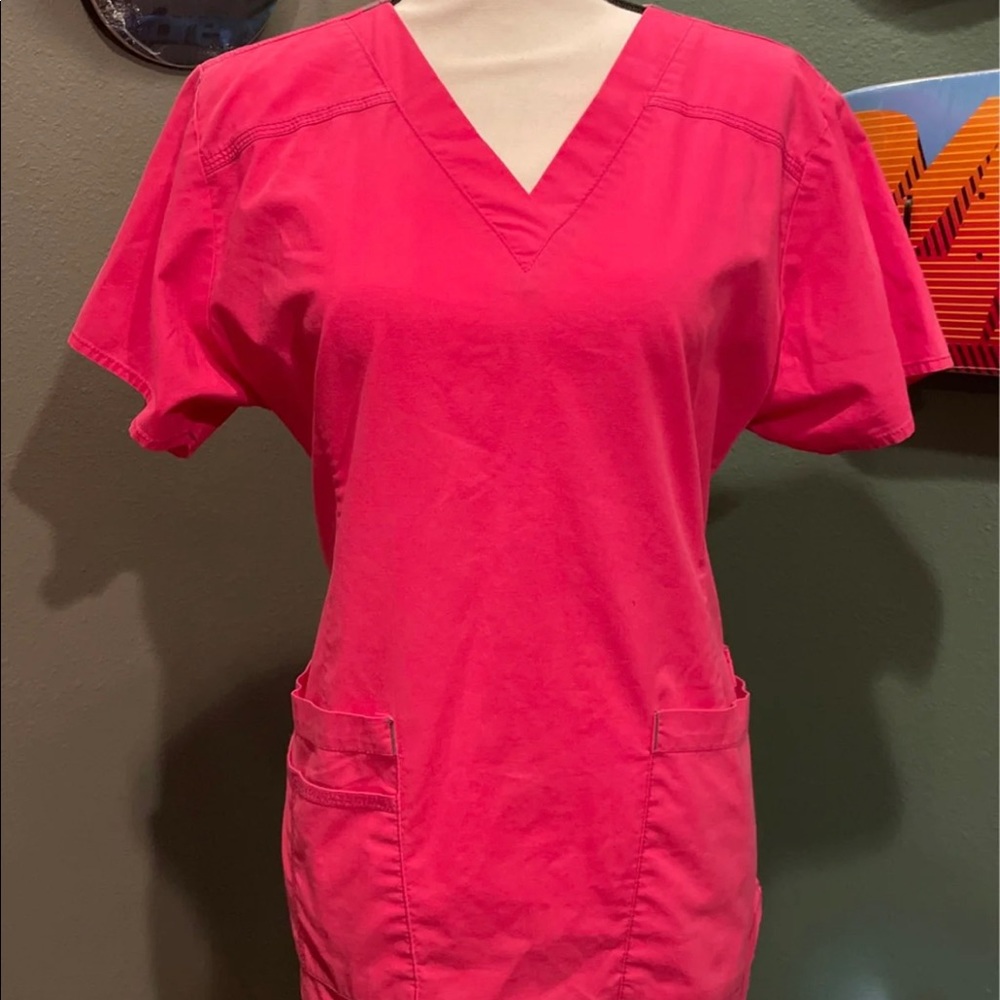 WonderWink Size Medium Pink & Gray Scrub Top Used